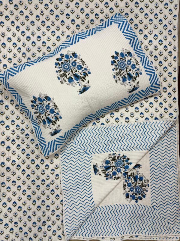 Block Print Comforter With 2 Pillows