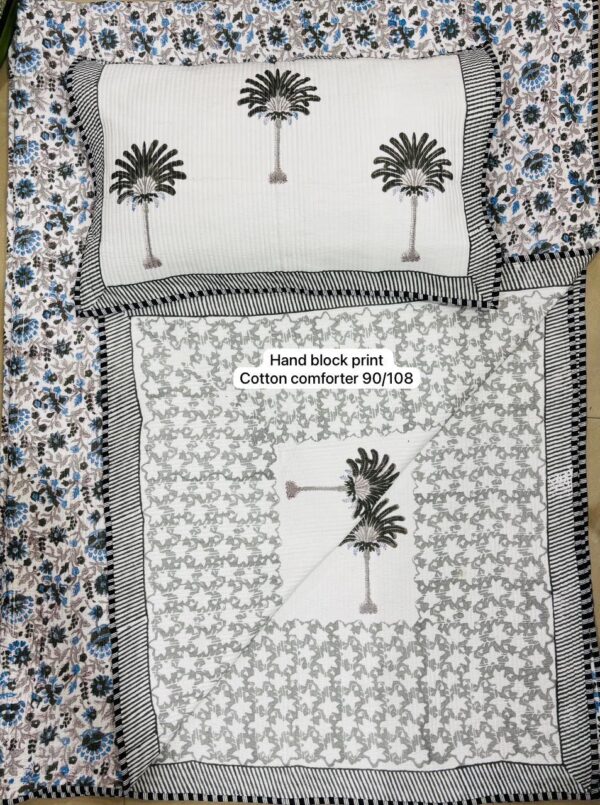 Block Print Comforter With 2 Pillows