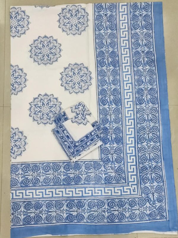 Block Print Table Cover With Six Napkins