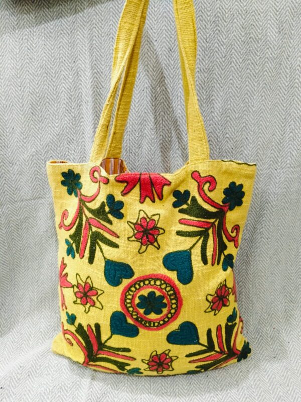 Suzani Tnt tote Bag
