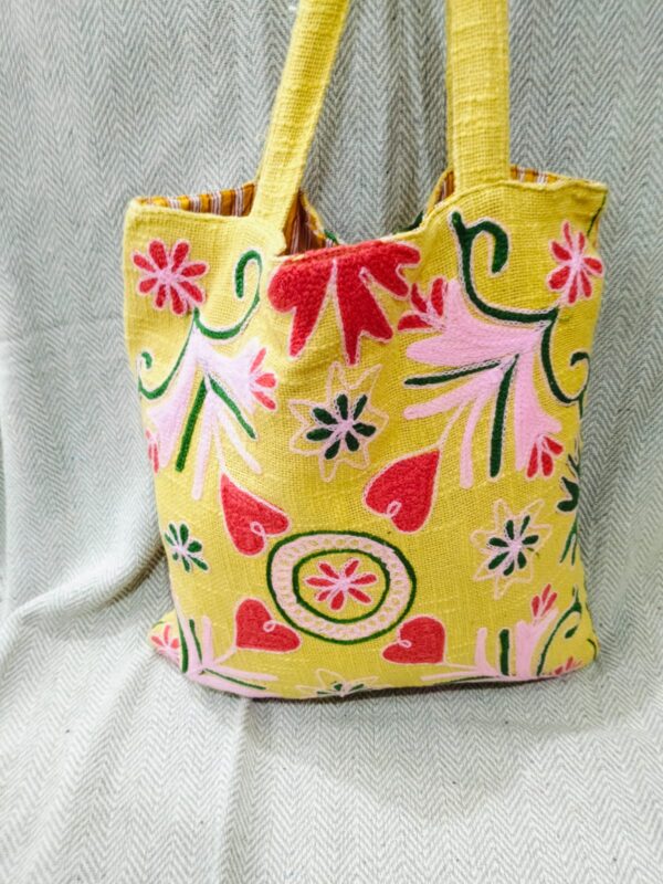 Suzani Tnt tote Bag