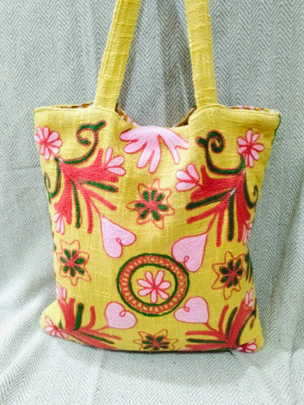 Suzani Tnt tote Bag