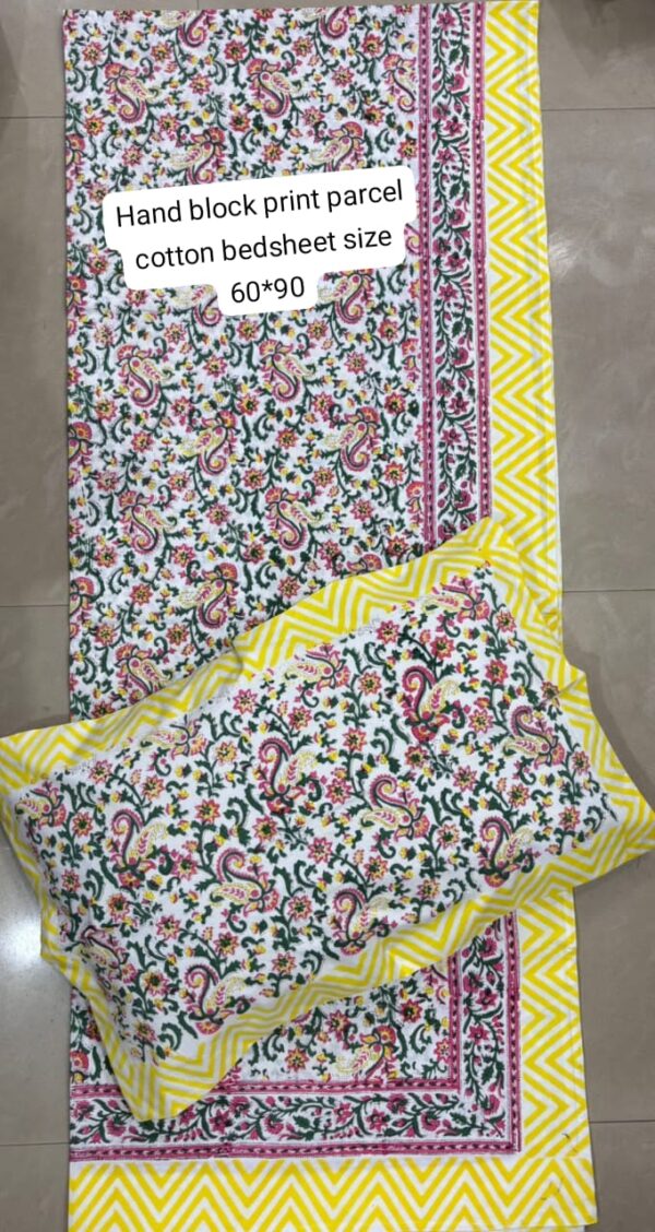 Block Print Percale Bed Sheet With 2 Pillows