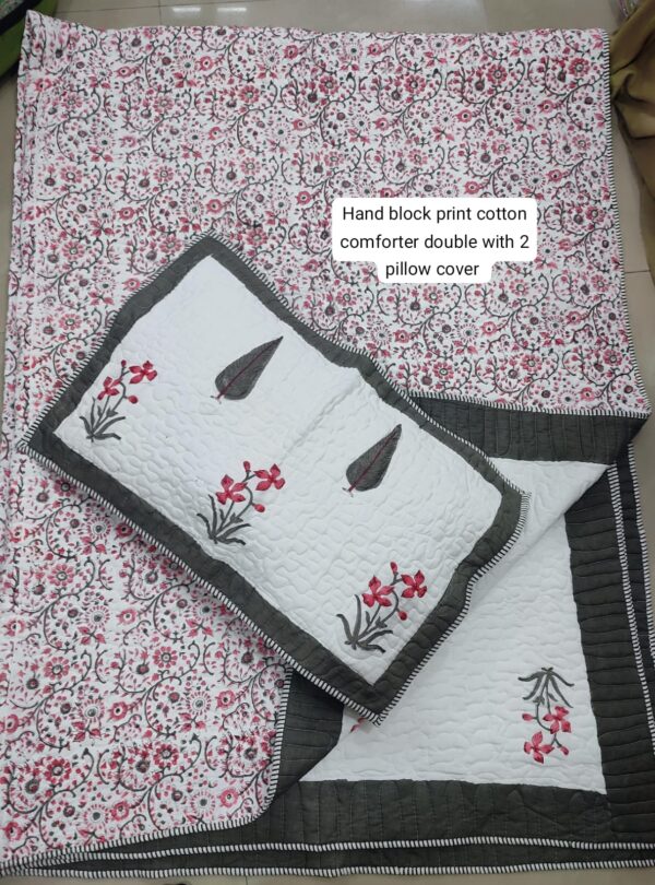 Block Print Comforter With 2 Pillows