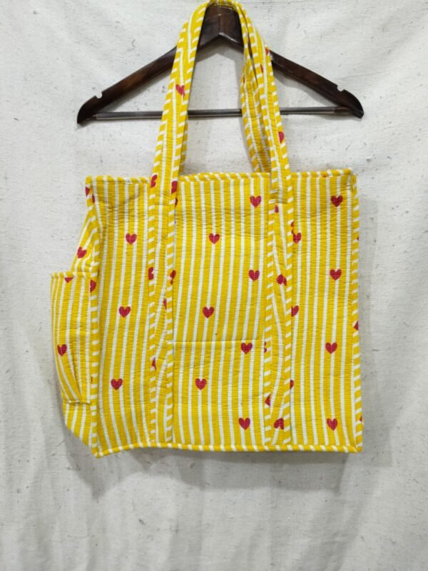 Jaipuri Print Cotton Quilted Tote Bag With Zip