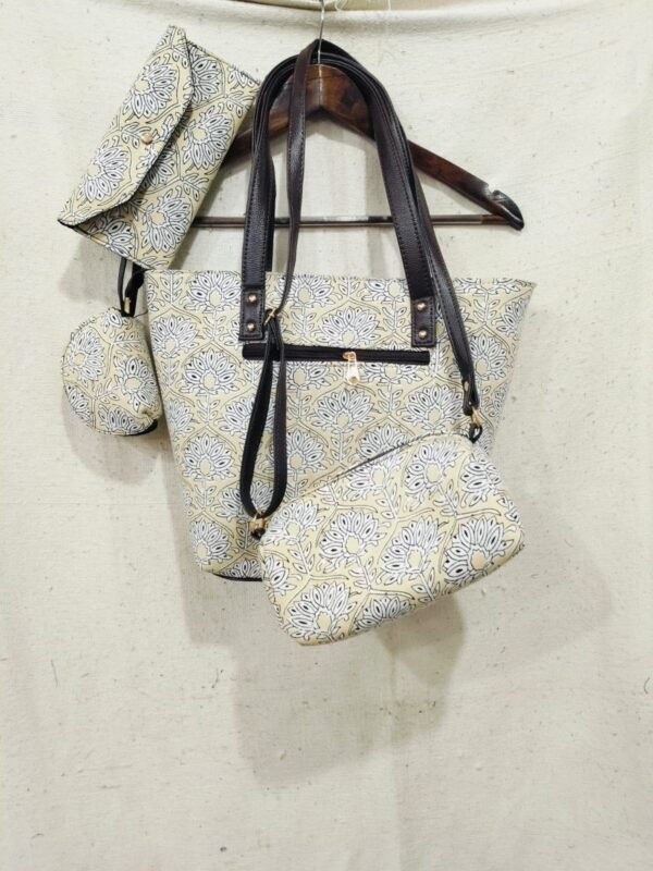 Jaipuri Printed Cotton 4pes Bag Set